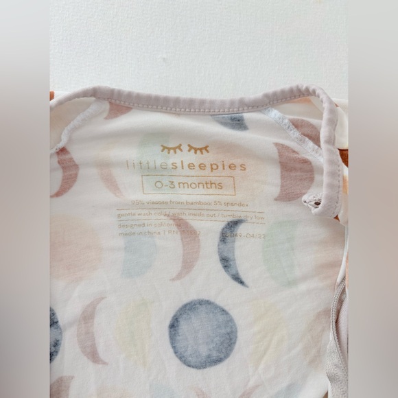 EUC Little Sleepies Luna Neutral Zippy - Picture 7 of 8